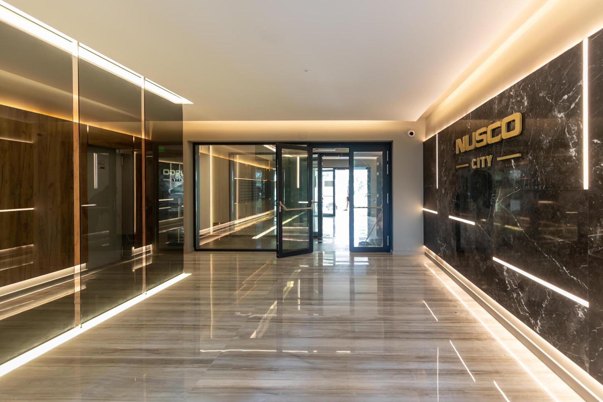 Appartamento Stylish 1br With Balcony In Vibrant Business Area *