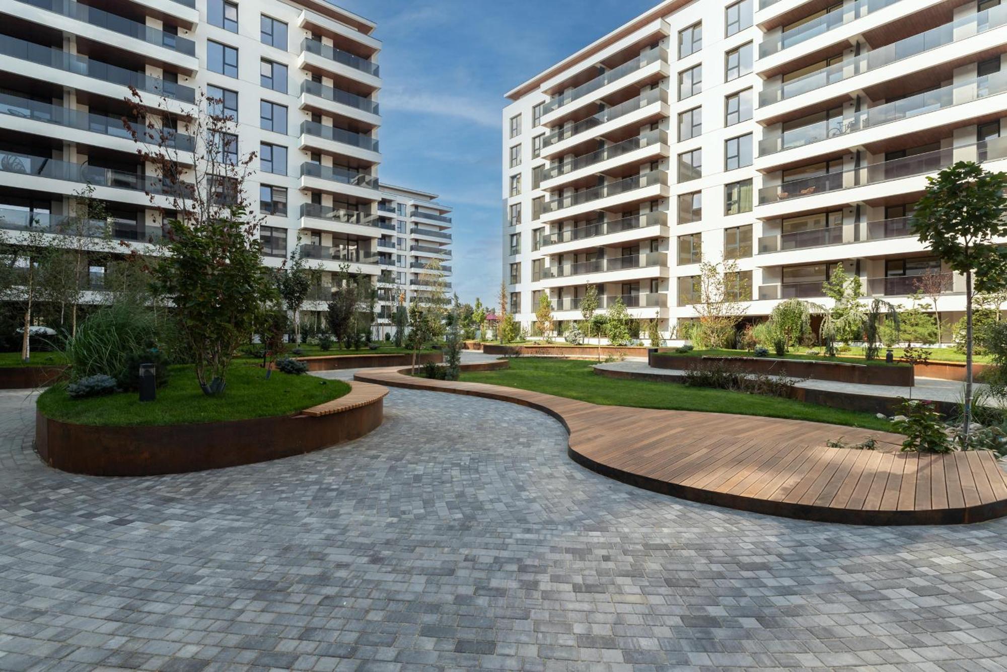 Stylish 1br With Balcony In Vibrant Business Area Bucarest